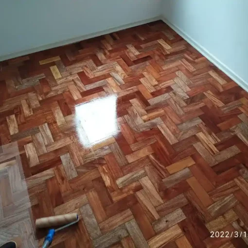 Raspagem de Deck de Madeira