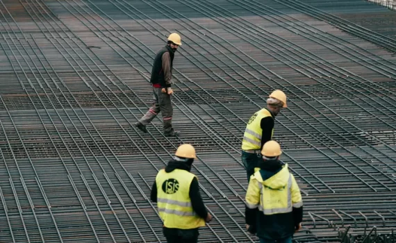 prestação de serviços de automação industrial