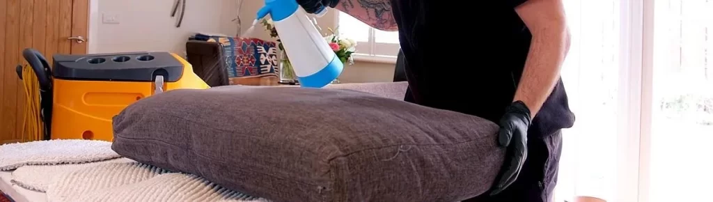 Limpeza de sofás no Campo Belo