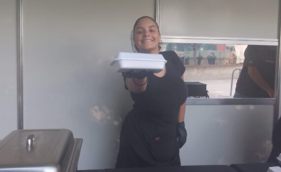 Garçom para Festas Barato